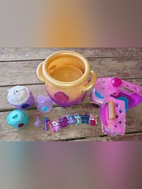 Magic Mixies - Potion Huge Bundle With 6 Magic Moxling Babies.